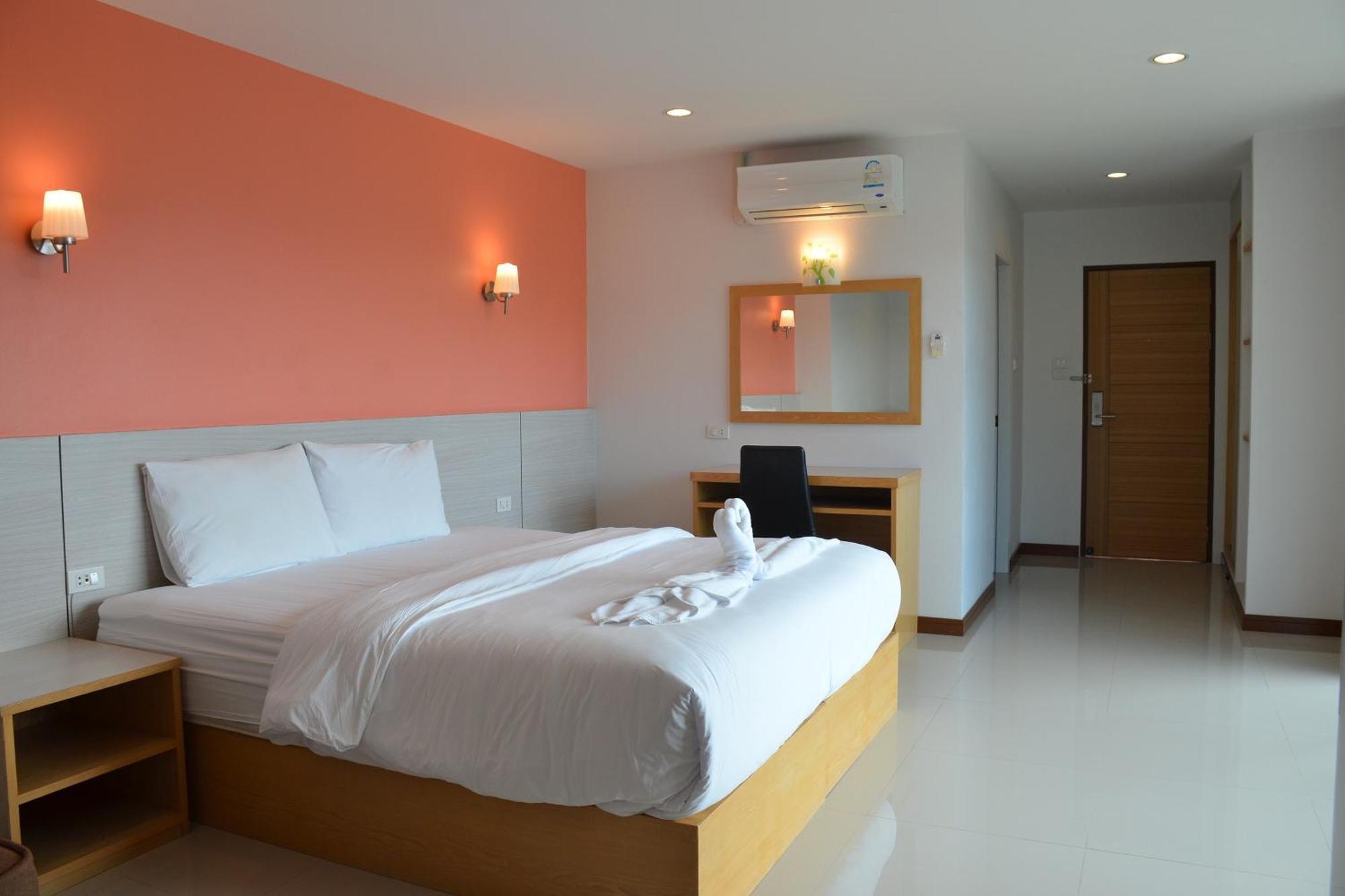 The Base Hua Hin Hotel Eksteriør billede