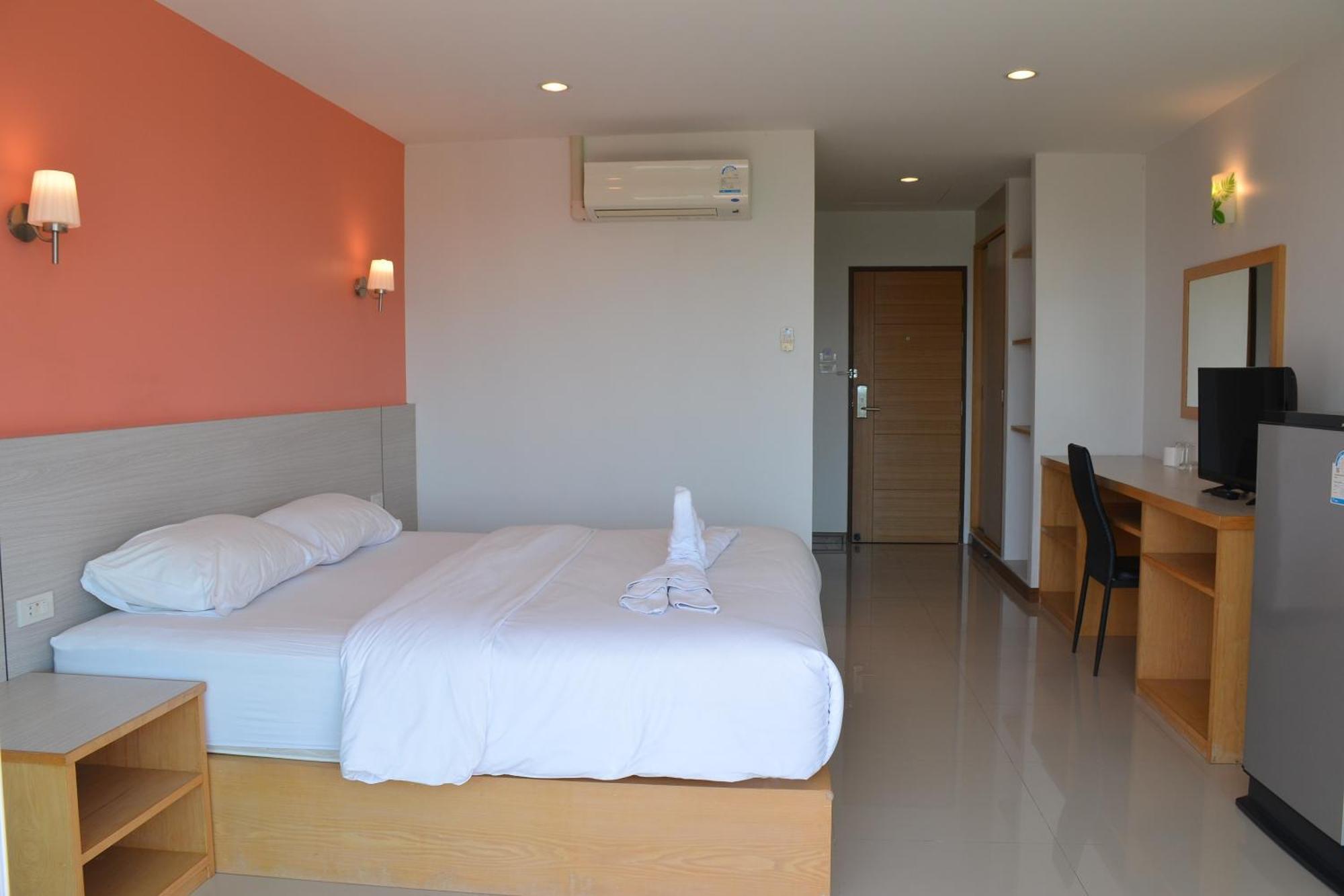 The Base Hua Hin Hotel Eksteriør billede